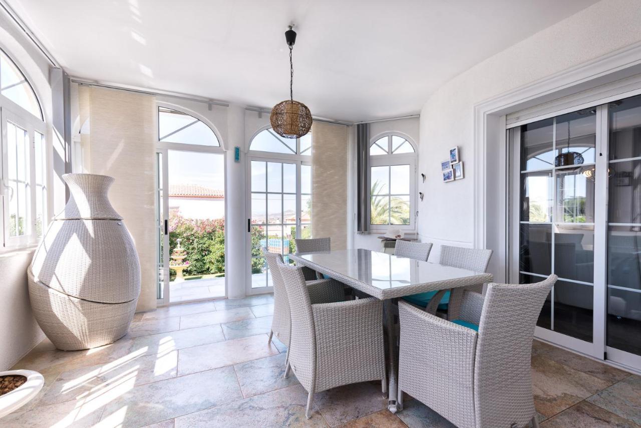 אל קאמפיו Villa Bruges Busot 3 Bath 3 Bed מראה חיצוני תמונה