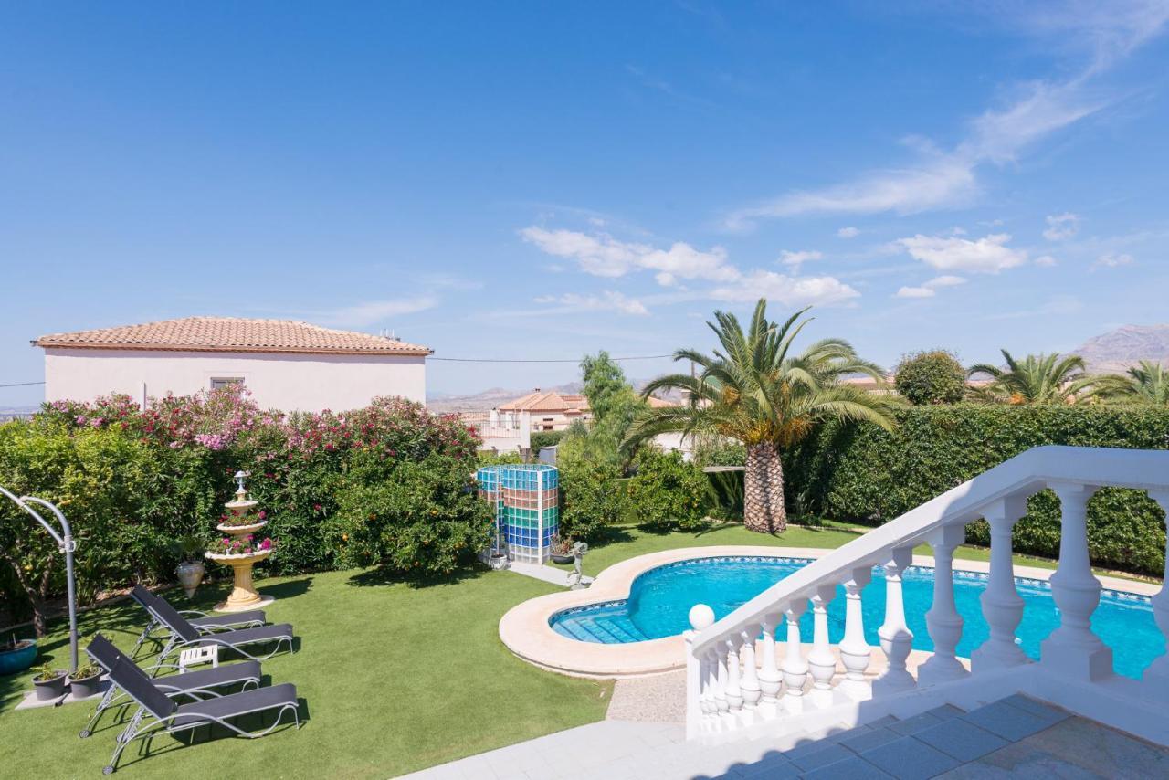 אל קאמפיו Villa Bruges Busot 3 Bath 3 Bed מראה חיצוני תמונה