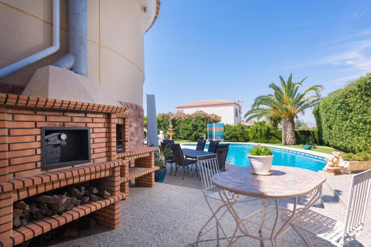 אל קאמפיו Villa Bruges Busot 3 Bath 3 Bed מראה חיצוני תמונה